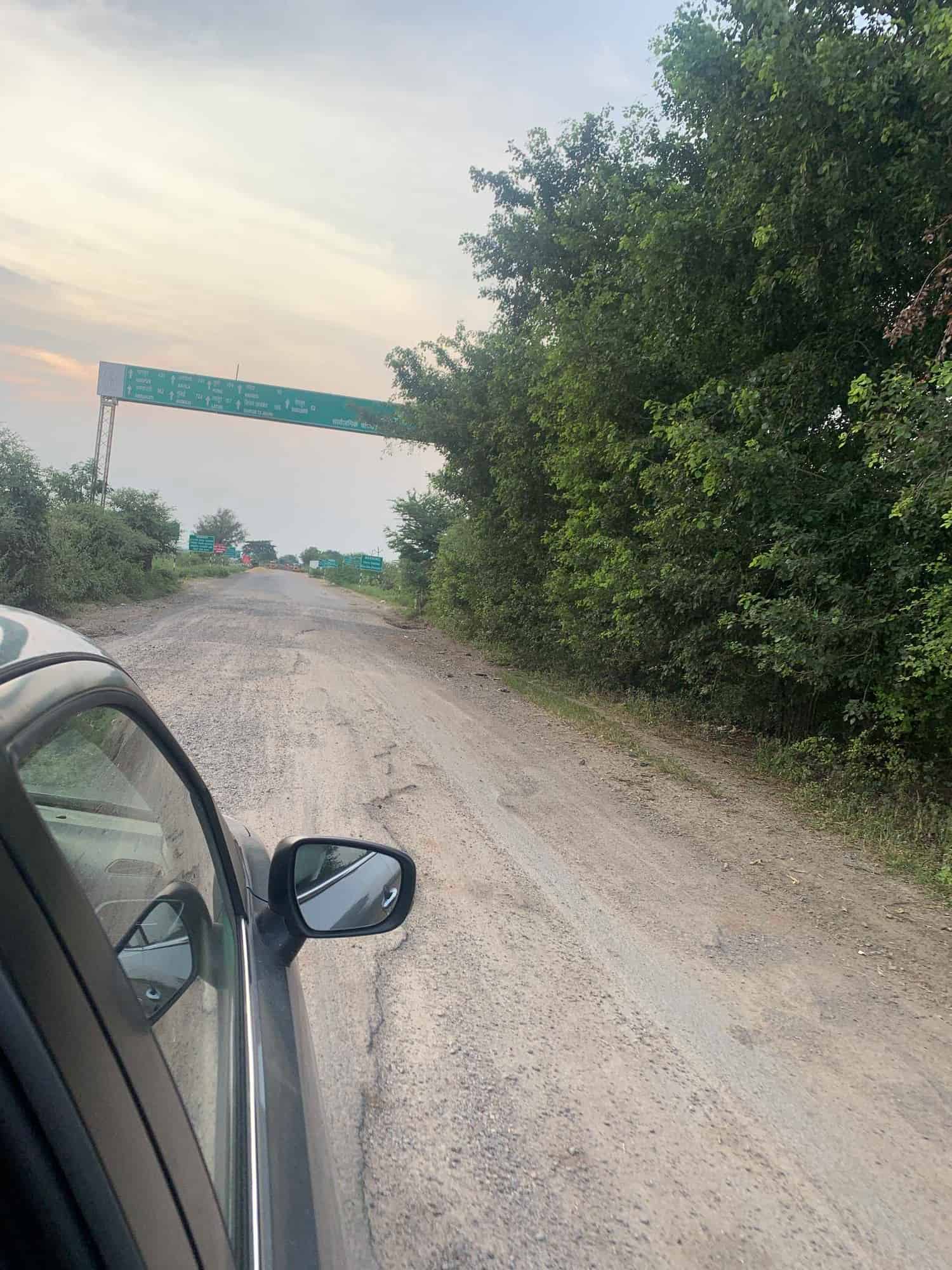 Top Car Rental in Vapi City, Vapi Best Car Hire Rental Cars Near Me