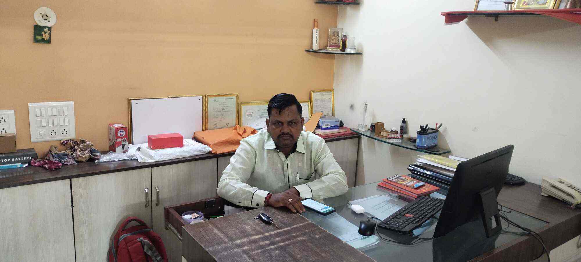 Top Total Lubricant Oil Dealers in Vapi City Best Total Lubricant Oil