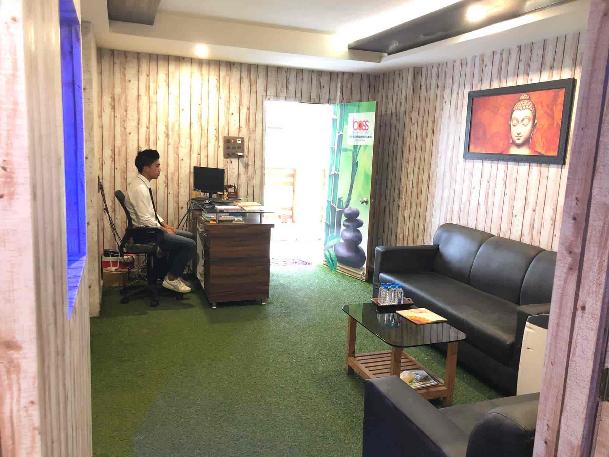 Boss Spa in VAPI CITY,Valsad Best Body Massage Centres in Valsad