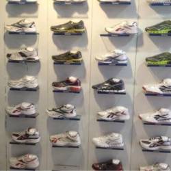 reebok showroom varanasi