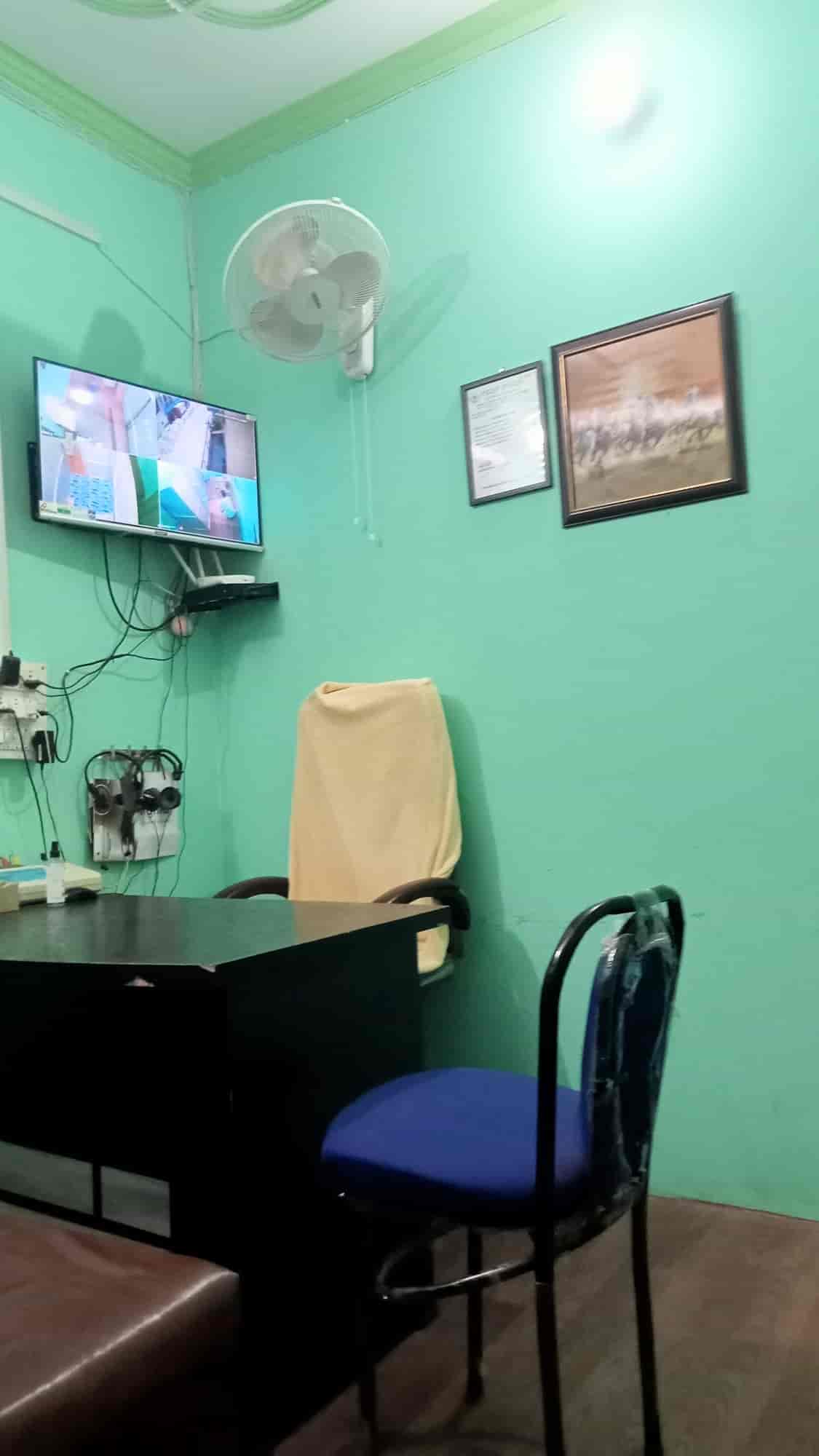 Shiva Speech and Hearing Care Center in Abhinandan Vatika Ke Samne Gurudev Hospital Ke Bagal Me