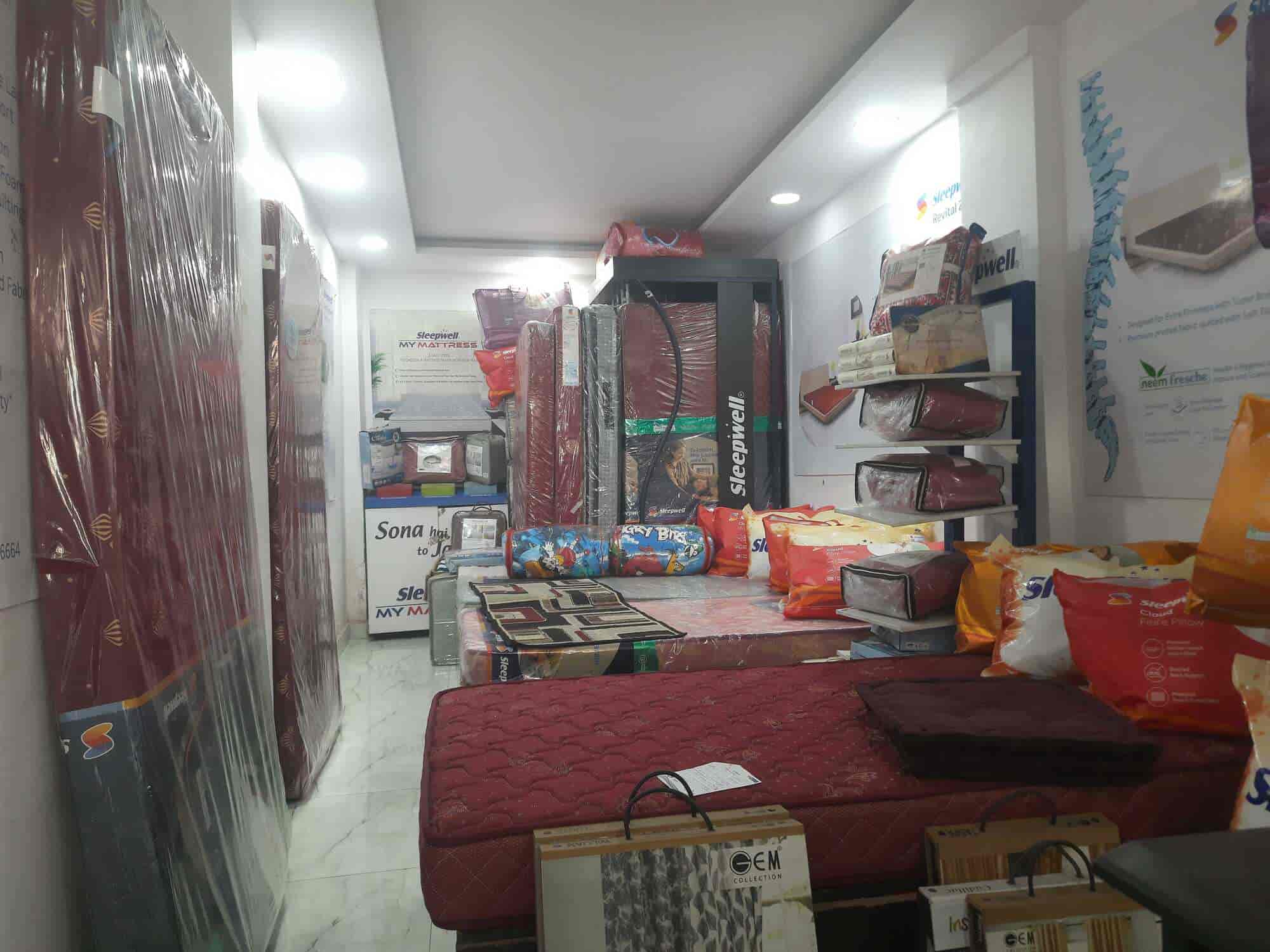 Home Furnishin Gs in Sunderpur,Varanasi Best Blanket Dealers in