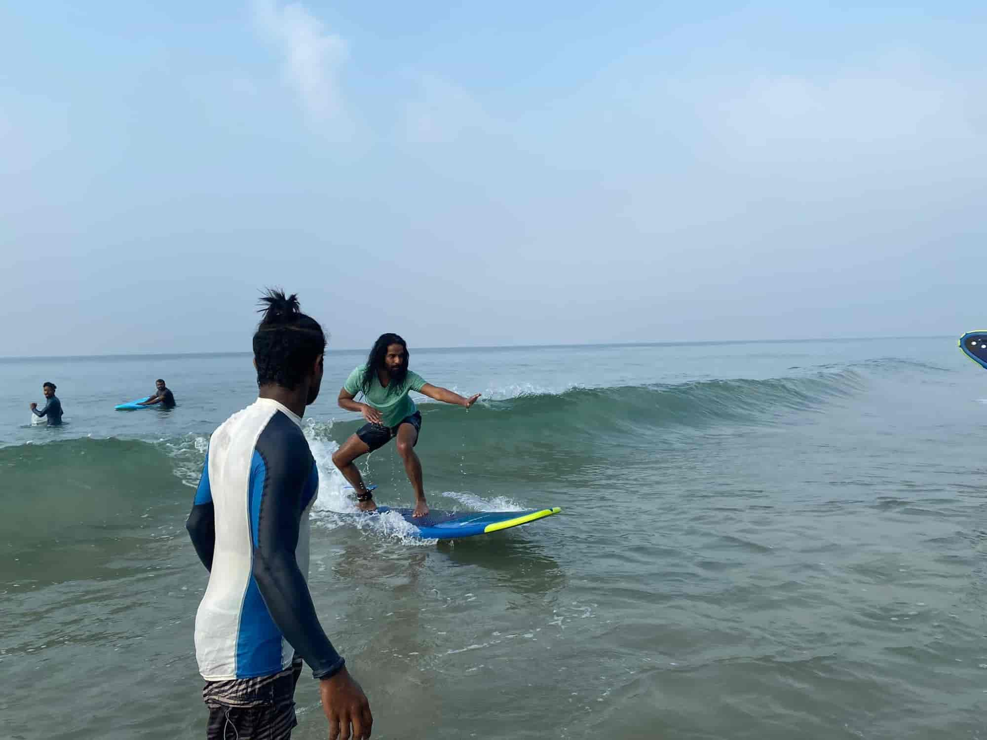 North Shore Surf Lessons