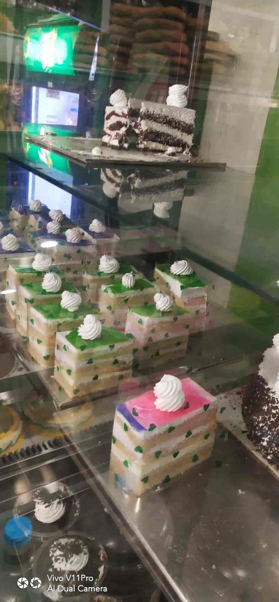 Sri Vijayalakshmi Bakery, Walajapet, Vellore Fast Food Cuisine