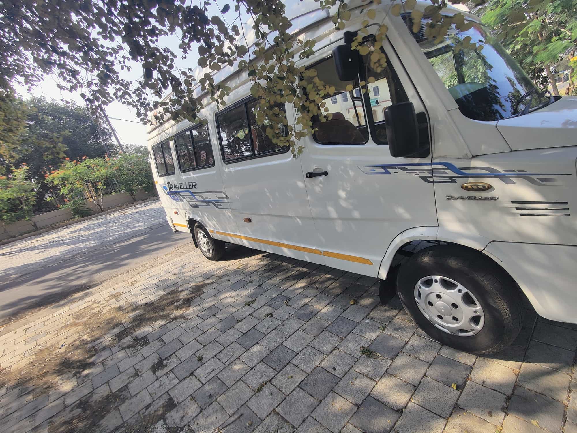 Shiv Shakti Tours & Travels in Veraval Tower Chowk,Veraval Best Car