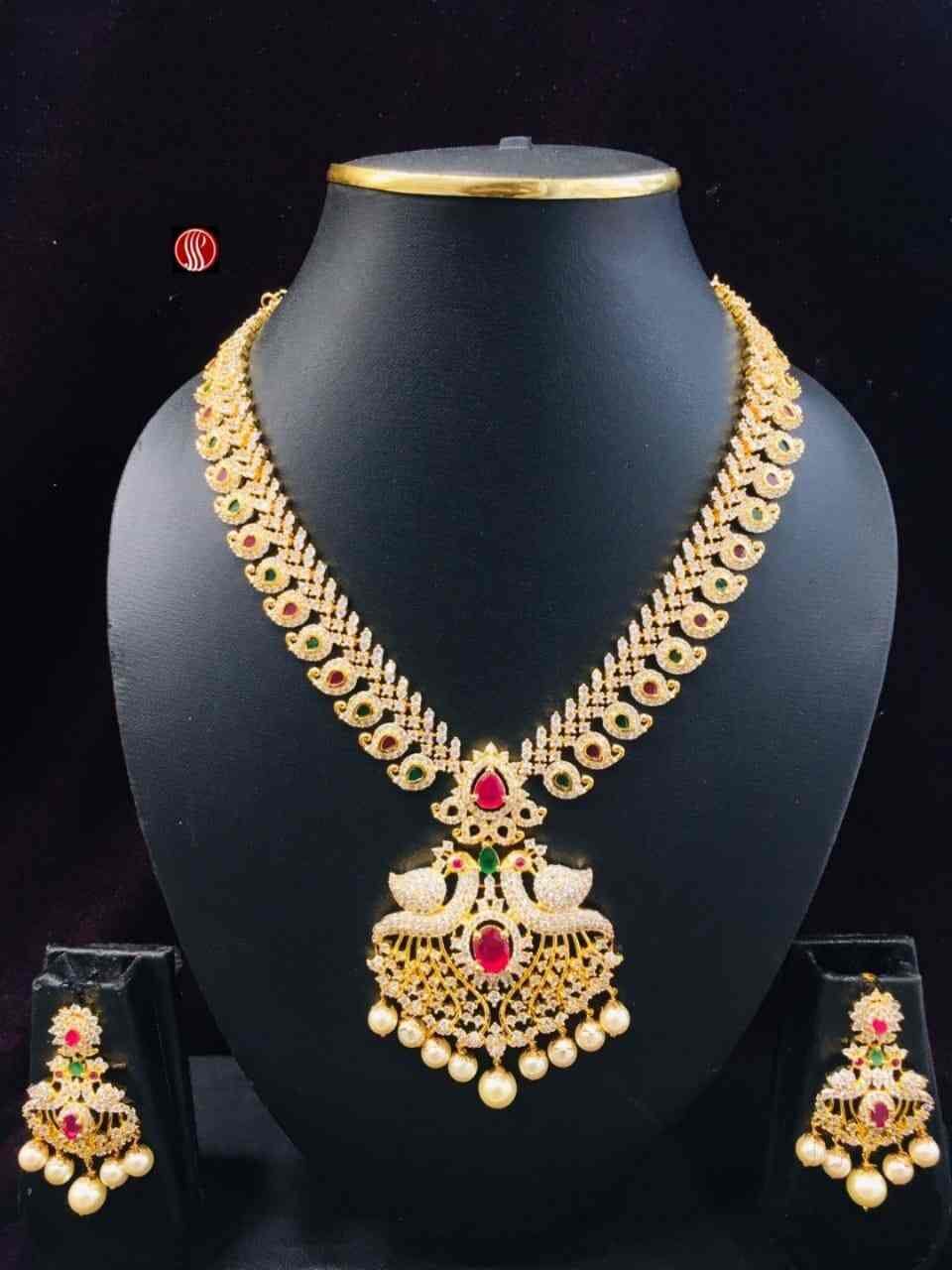 gold nalla pusala dandalu