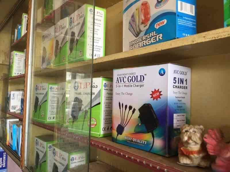 Saradha Cell Point in Hanuman Junction,Vijayawada Best NokiaMobile Phone Dealers in