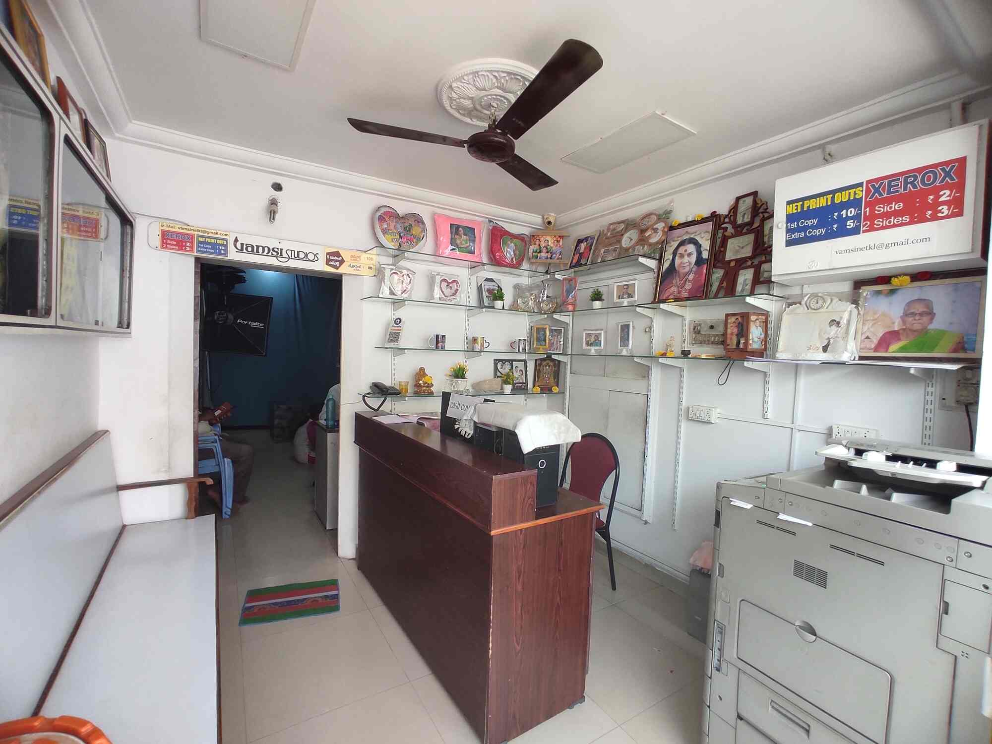 Vamsi Studio in Krishna Lanka,Vijayawada Best Photo Studios in