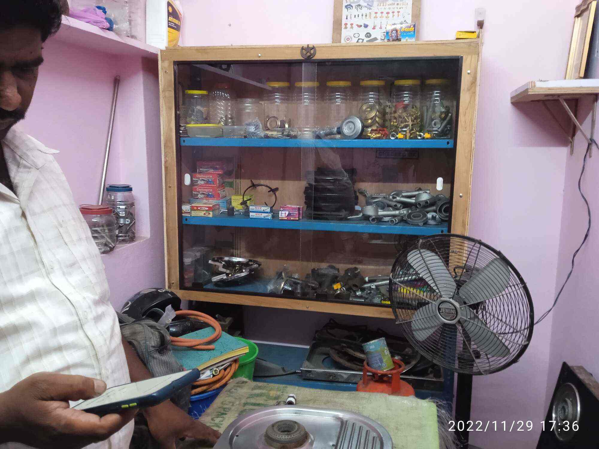 Sadhik Gas Stove Servicing Centre in Moghalraja Puram,Vijayawada Best