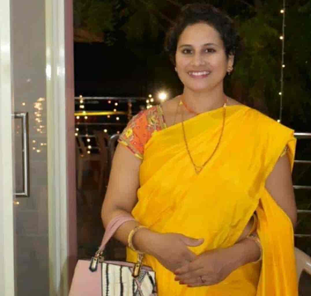 Top Beauticians in Krishna near me Justdial