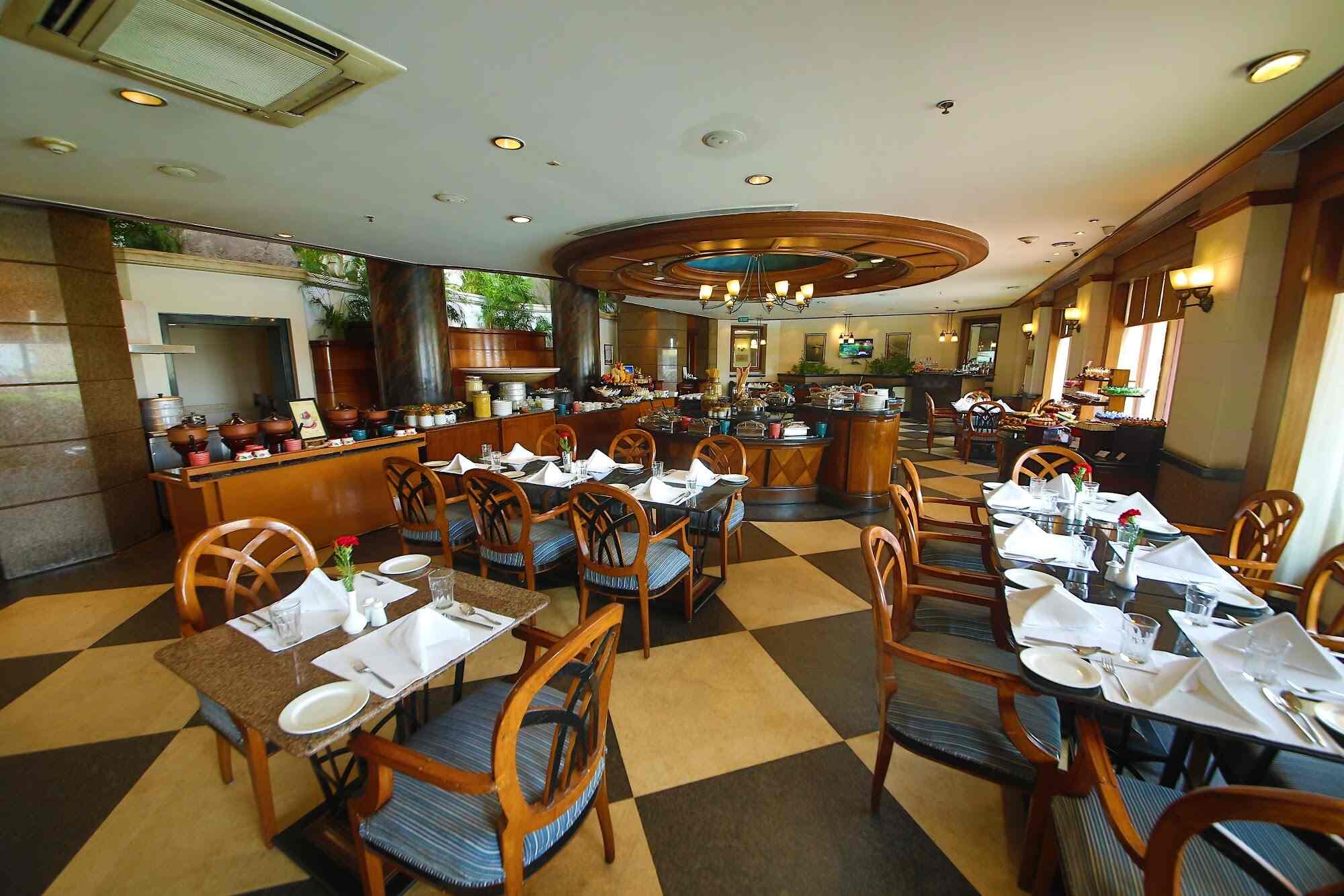 Oceanic Pavilion Restaurant in Beach Road,Visakhapatnam Best