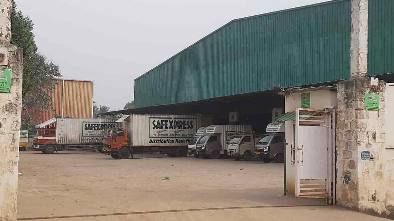 Find list of Safexpress in Amalapuram, Visakhapatnam near me Justdial