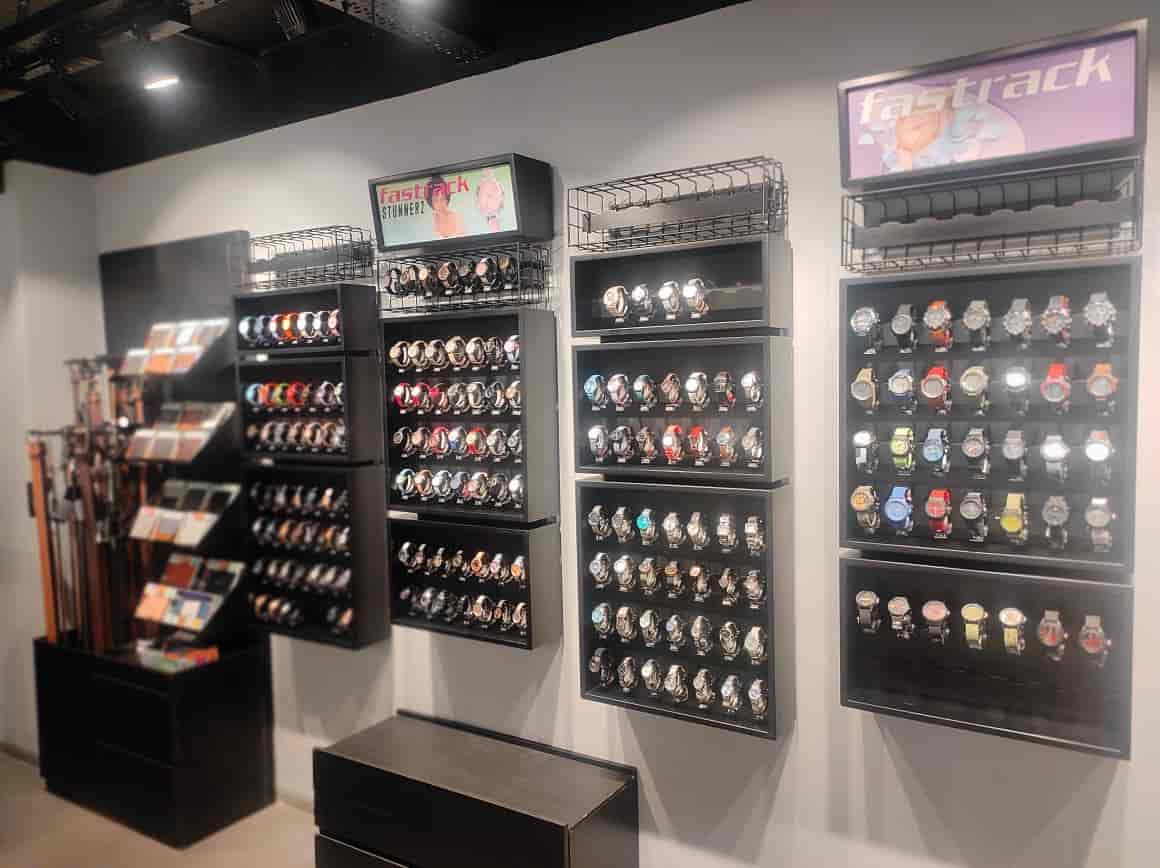 Fastrack showroom in gajuwaka shop