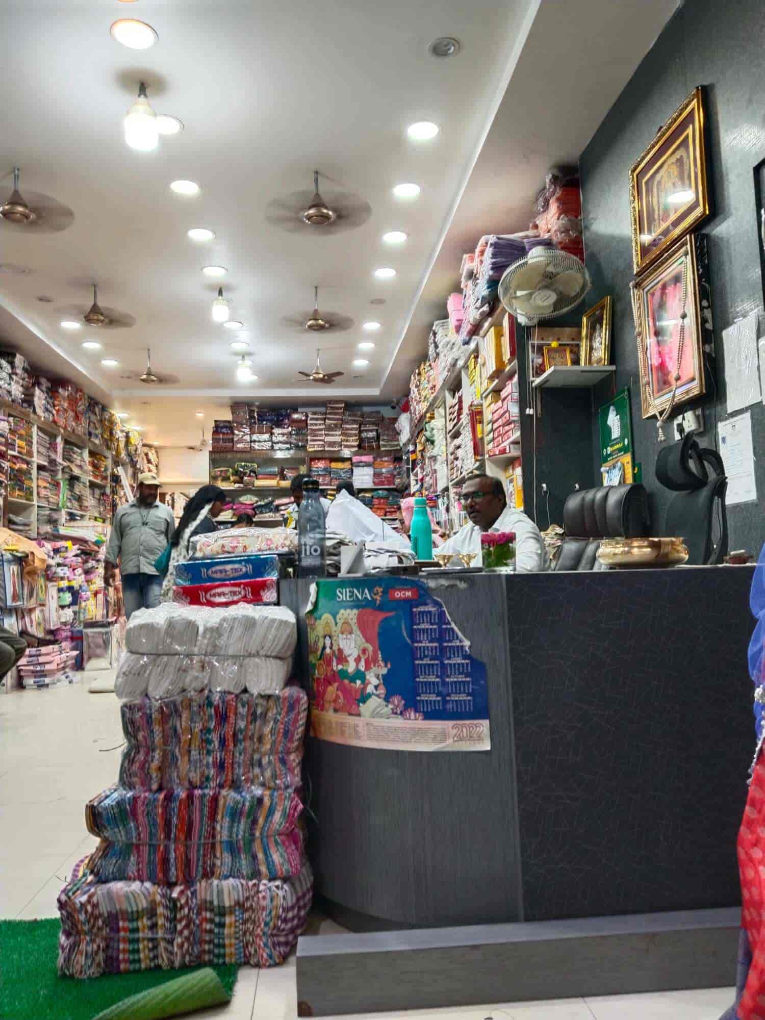 Surat Wholesale Market Whole Clothing Stores Top Cloth Wholesalers