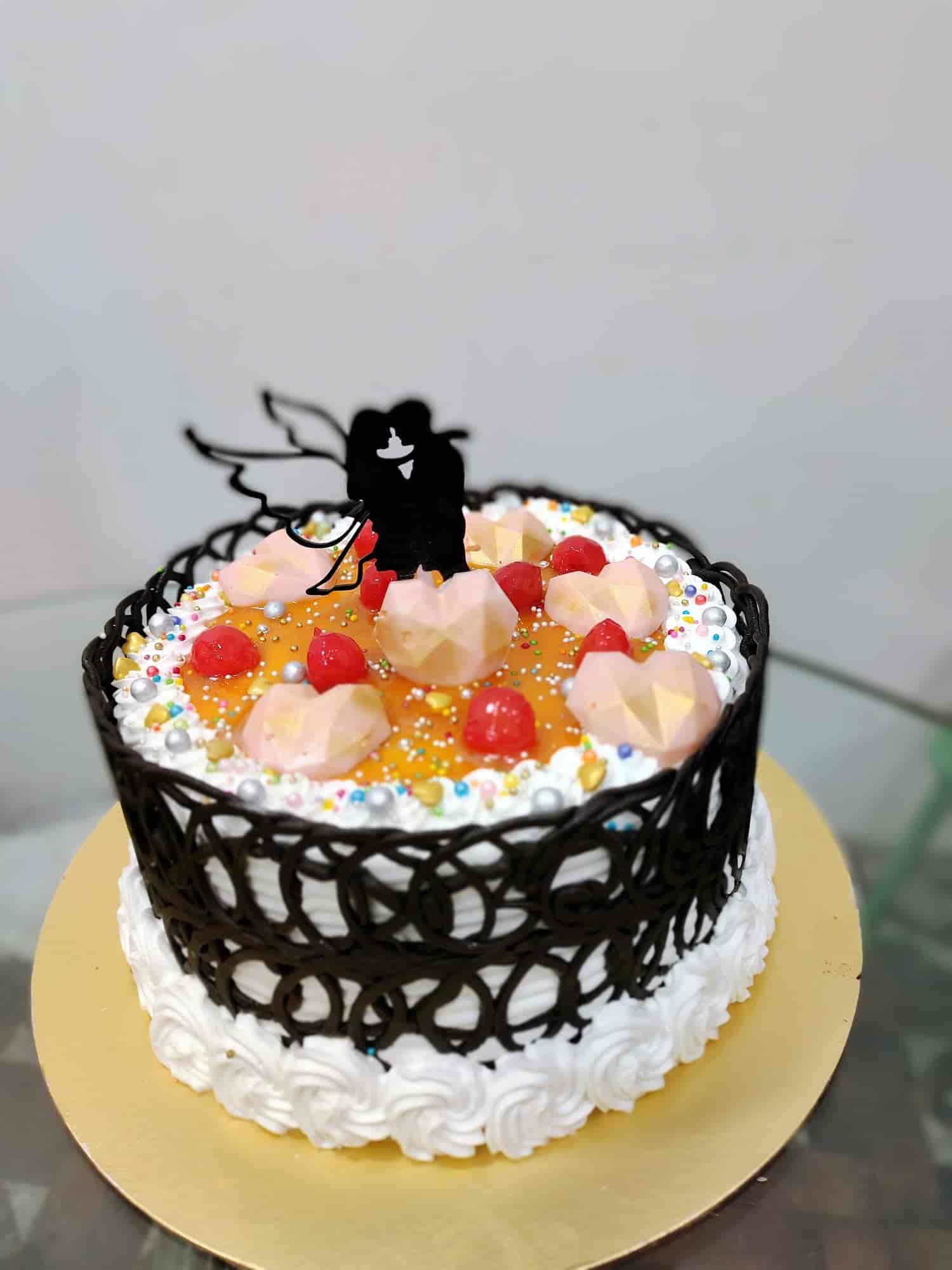 Sri Kandukuri Bakers Inn in Hanamkonda,Warangal Best Cake Shops in