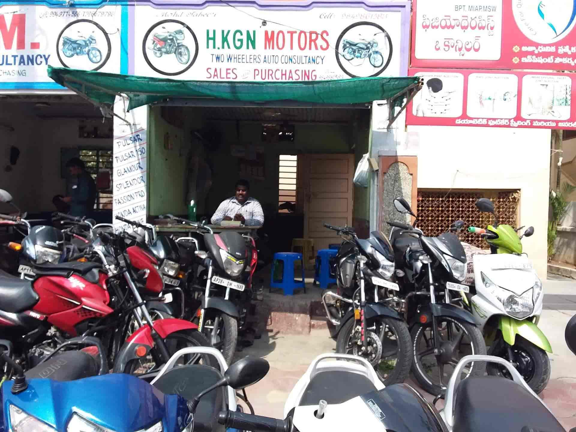 Top Bajaj Pulsar Second Hand Motorcycle Dealers in Mandi Bazaar