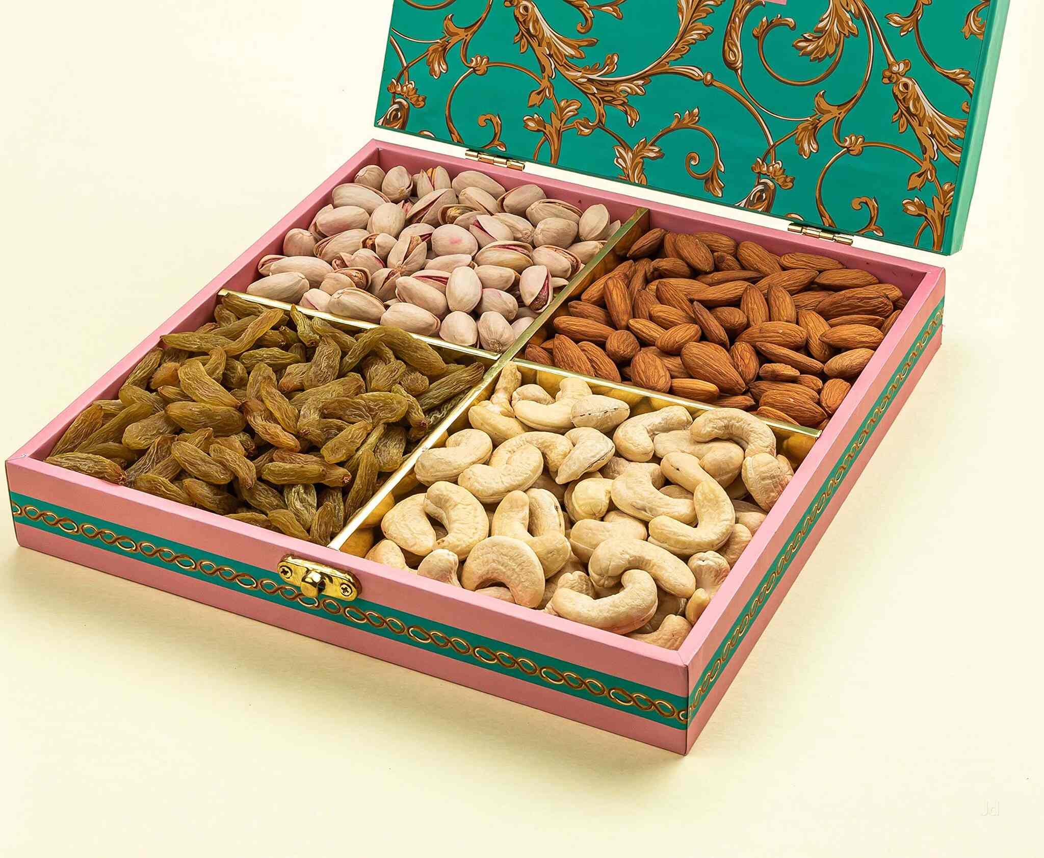 Top Black Pepper Wholesalers in Kalpetta, Wayanad ब्लैक पीपर