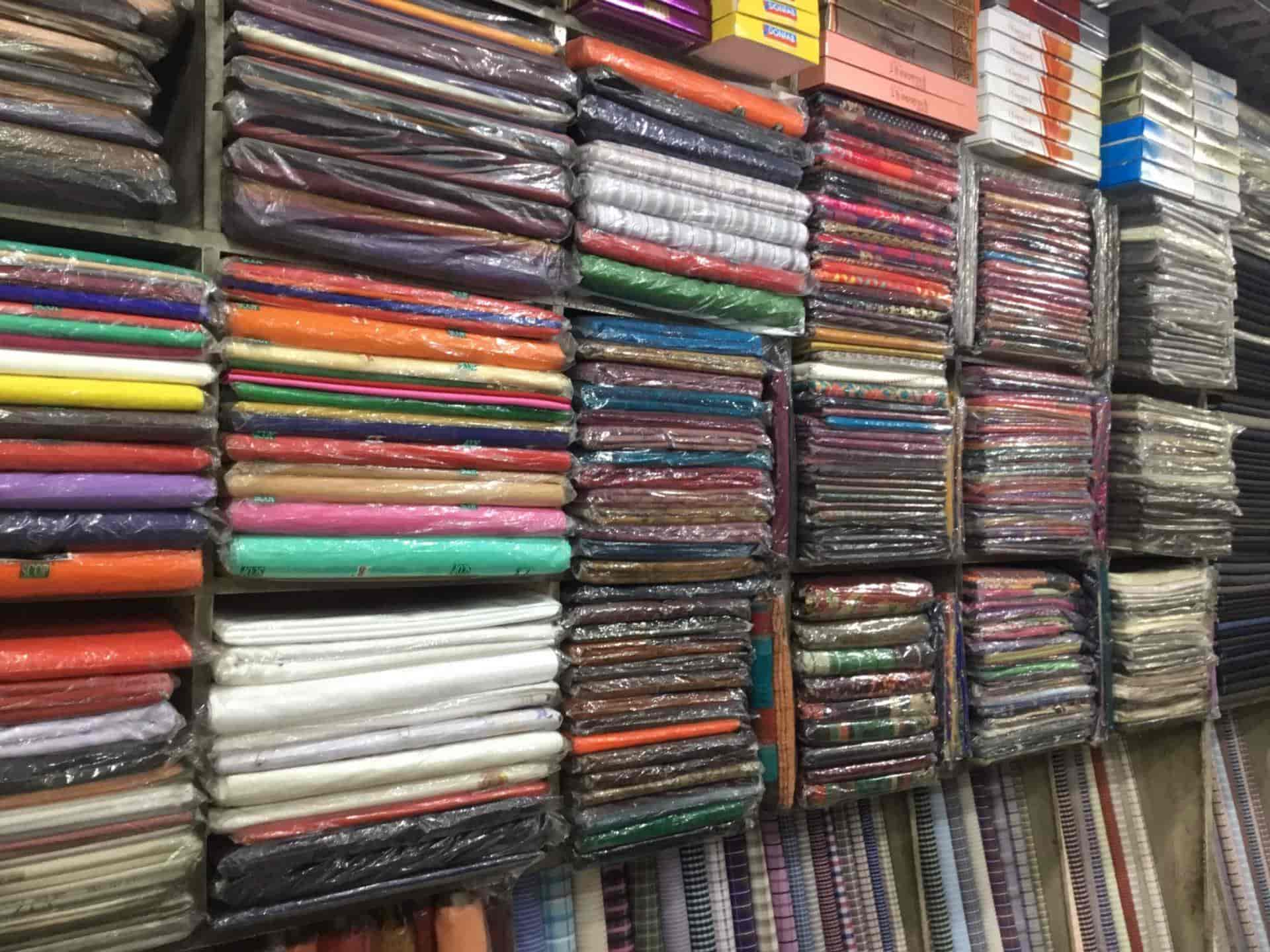 Chhabra Cloth House in Zirakpur Ho,Chandigarh Best Handloom Retailers