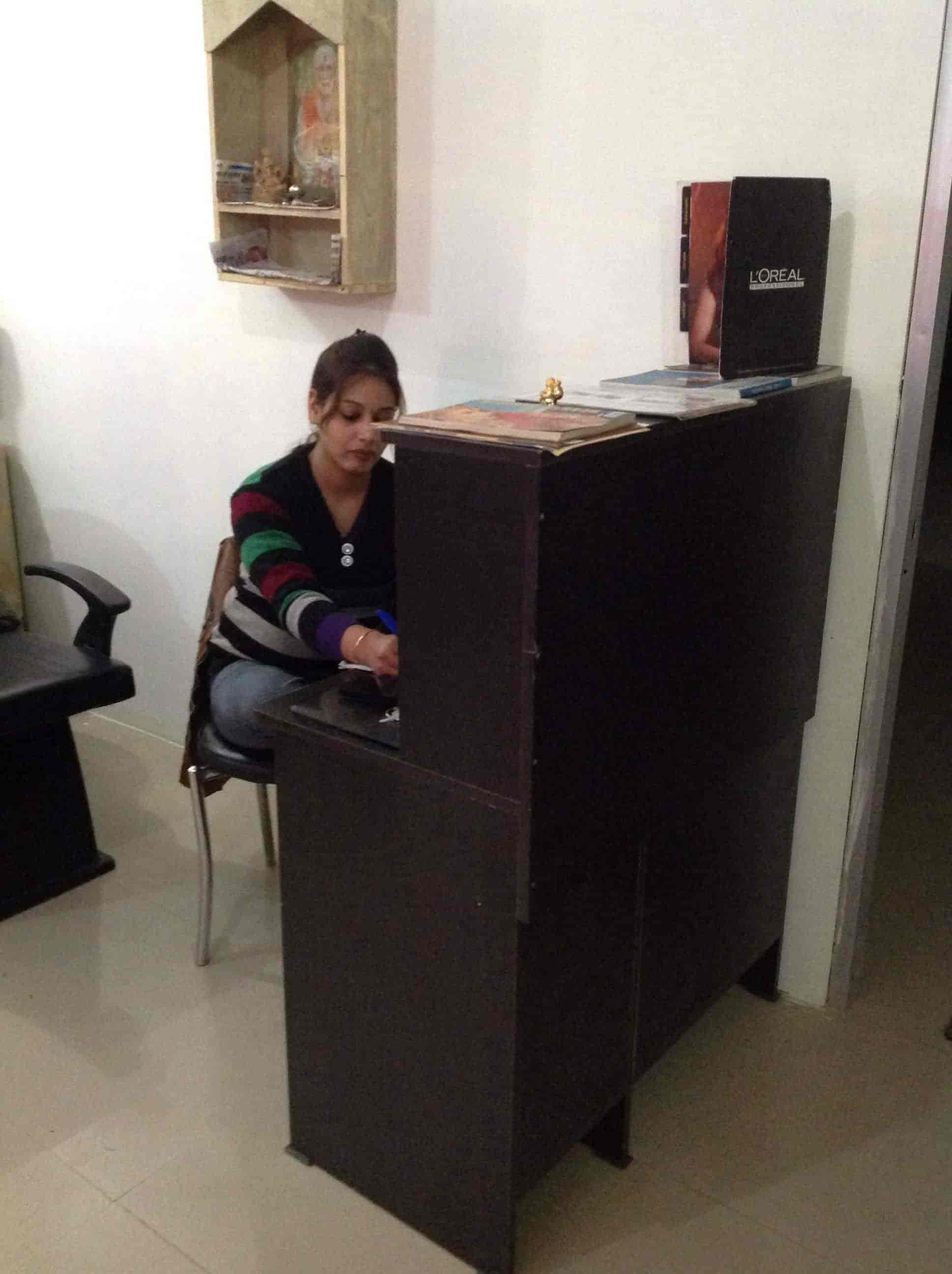 Odell 4 Hair in Zirakpur Ho,Chandigarh Best Salons in Chandigarh