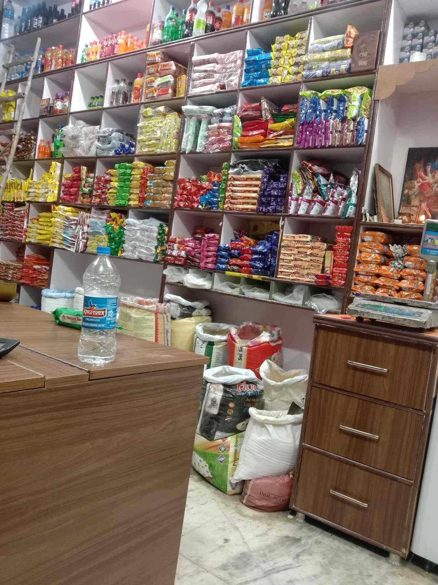Vishal Departmental Store in Zirakpur Ho,Chandigarh Best Departmental