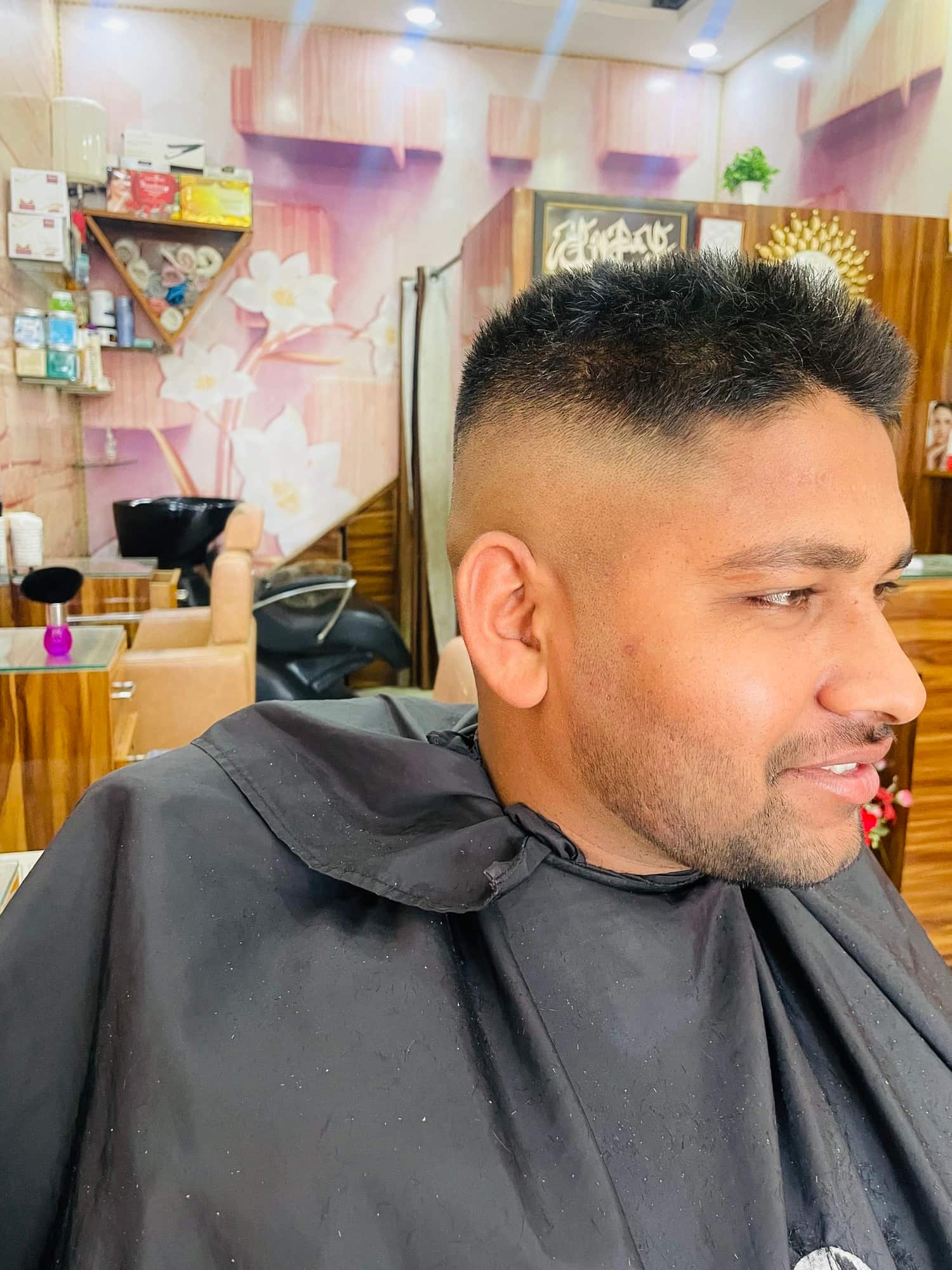 Anish Hair Unisex Salon in Baltana,Chandigarh Best Salons in