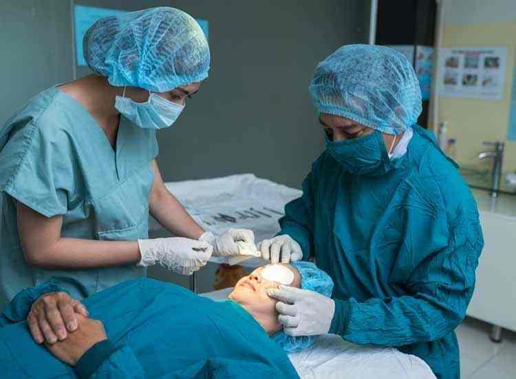 Eye Care Clinic Nursing Home Tirupattur Tamil Nadu