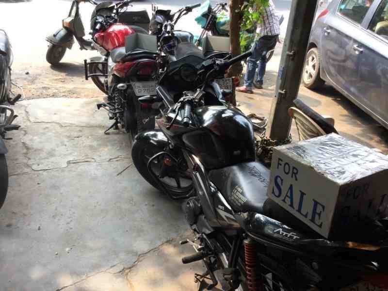 Anmol Motors in East Of Kailash,Delhi Best Second Hand Motorcycle