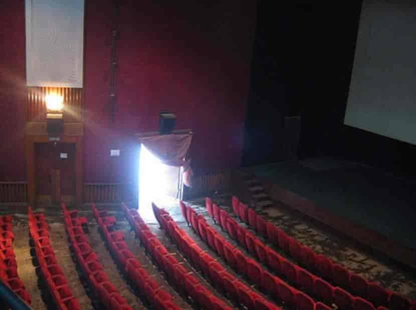 Top 10 Theaters In Gariahat, Kolkata - Best Cinema Halls - Movie Theaters  Near Me - Justdial