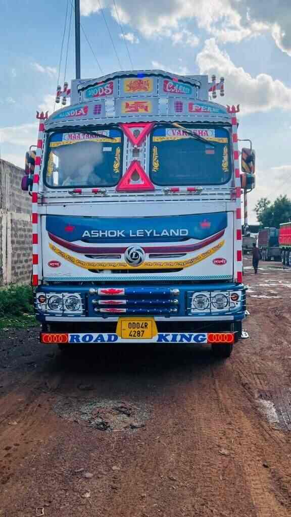 Ashok Leyland 4220 HG yellow & orange in RaipurChhattisgarh at best