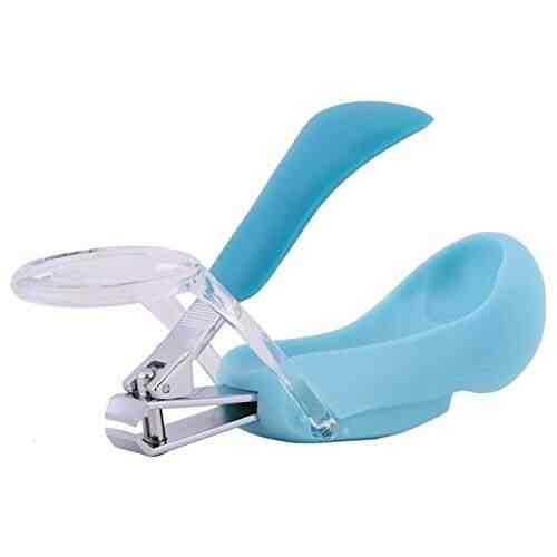 baby nail clippers and hair brush