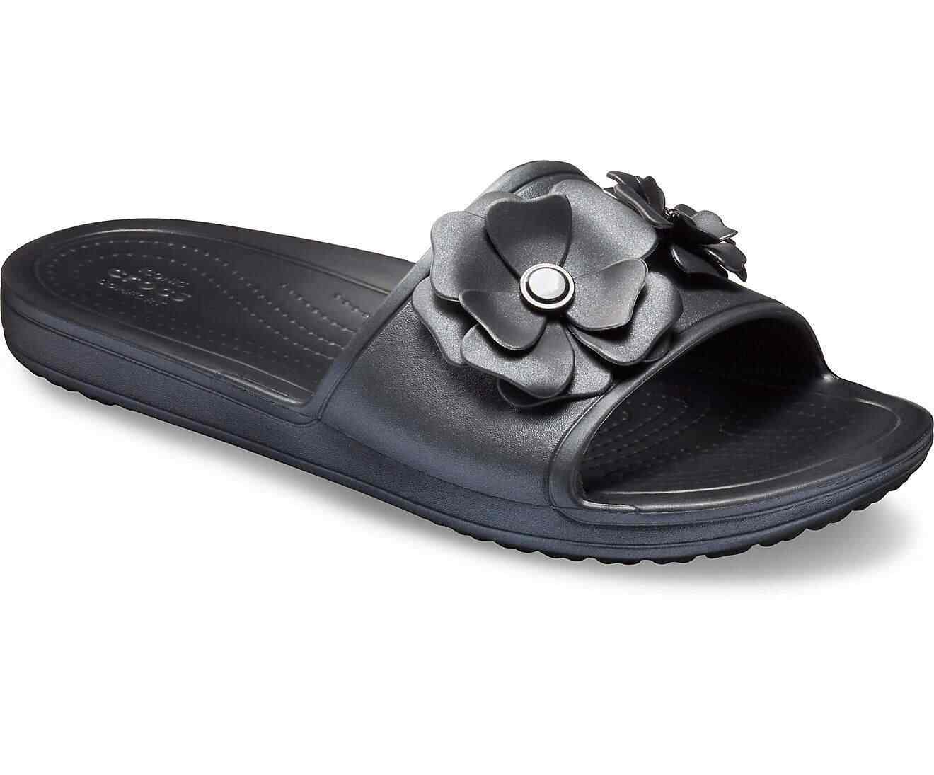black crocs size 6