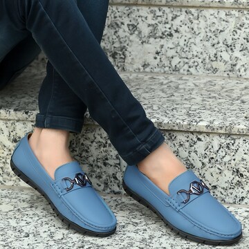 10.5 Pale Ivory, Dark Orchid Men's Shoe Price Starting From Rs