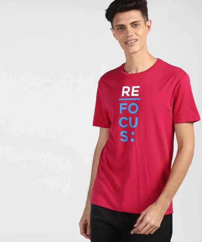 levis written t shirt