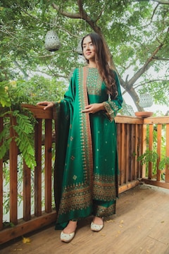Dark Green Dress Material in Krishnagiri - Dealers, Manufacturers &  Suppliers -Justdial