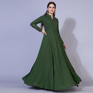 green emerald velvet dress 2-Piece Fancy Embroidered Net Party Wear Dress