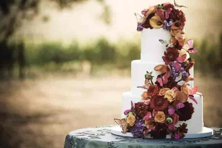 7th Heaven Fall Wedding Cake