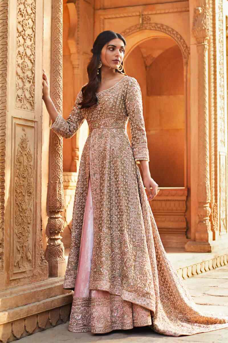frontier raas lehenga