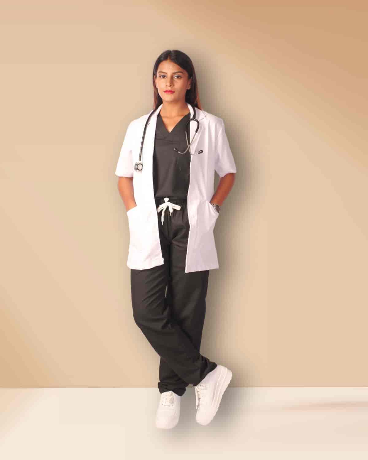 White Lab Coat in Palakkad - Durable, Comfortable & Stylish