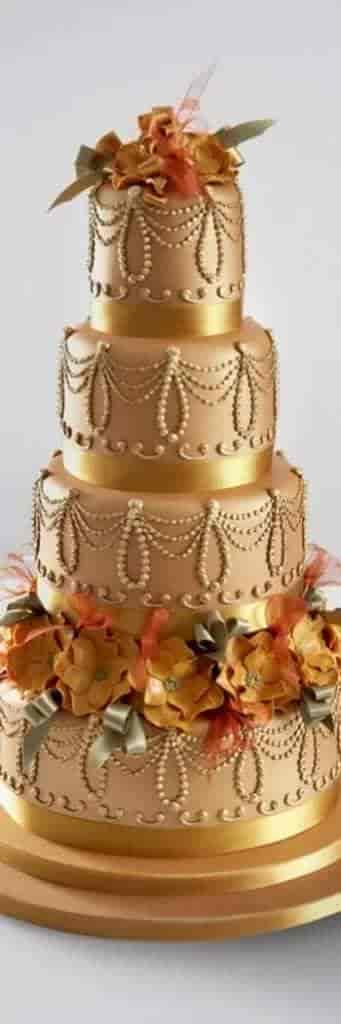 7th Heaven Gold Wedding Cake