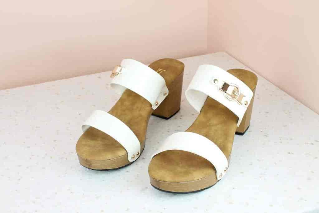 Inc.5 Patent Clog (White, 9)