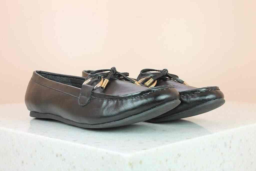 Inc.5 Closed Pump Formal Flat (Black, 11)