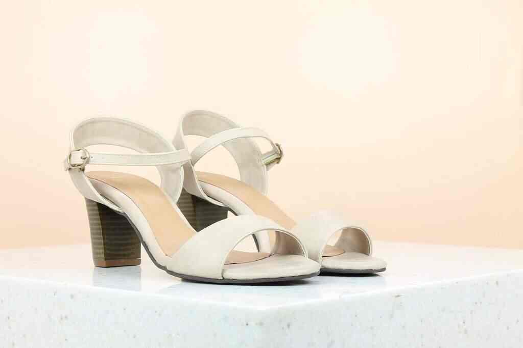 Inc.5 Block Heel Casual Sandal (Beige, 6)