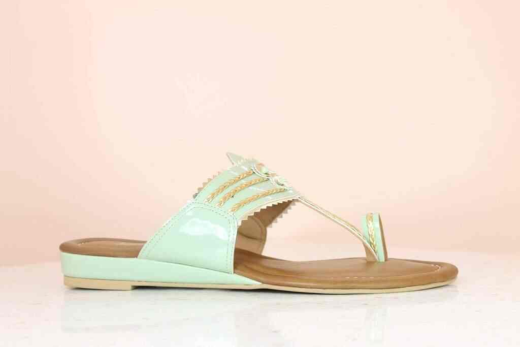 Inc.5 Covered Wedge Kolhapuri (Pista, 5)