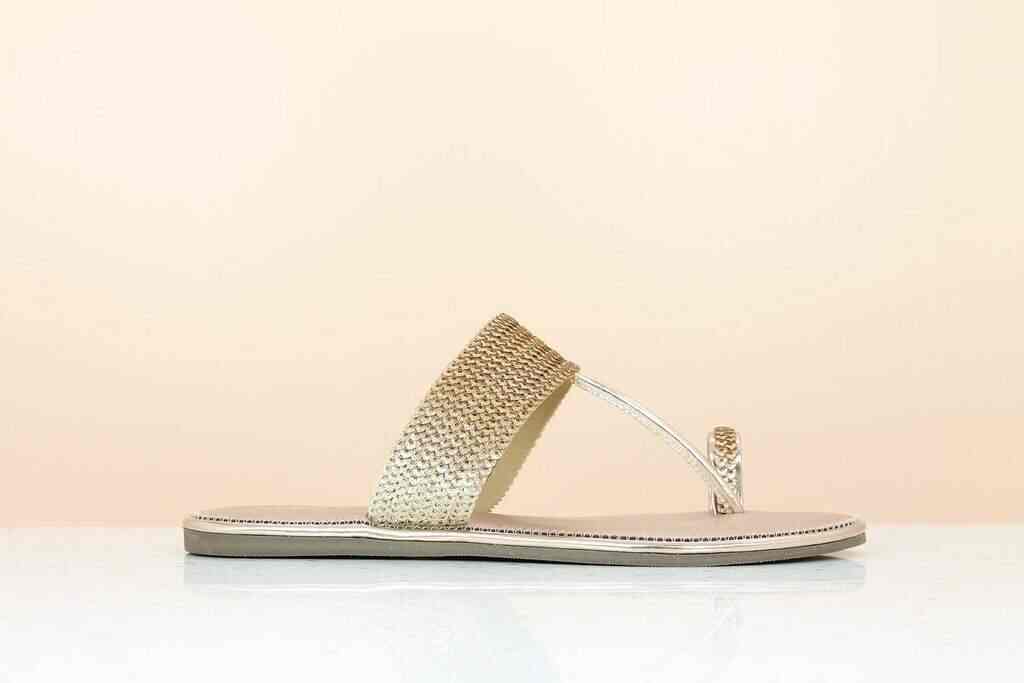Inc.5 Embroided Kolhapuri (Rose Gold, 11)