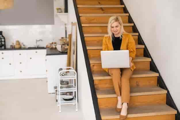 Interior Designer for Staircase