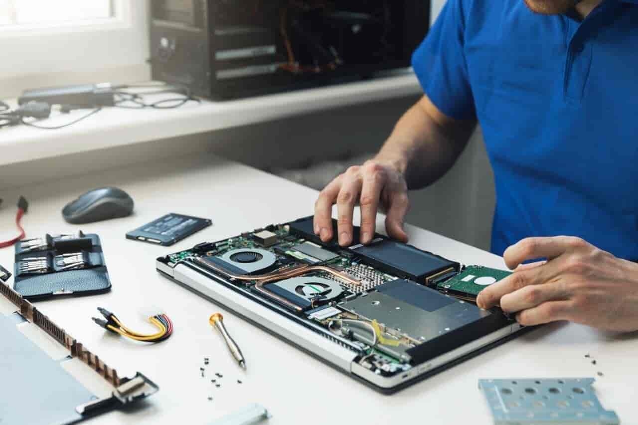Apple Laptop Repair & Services