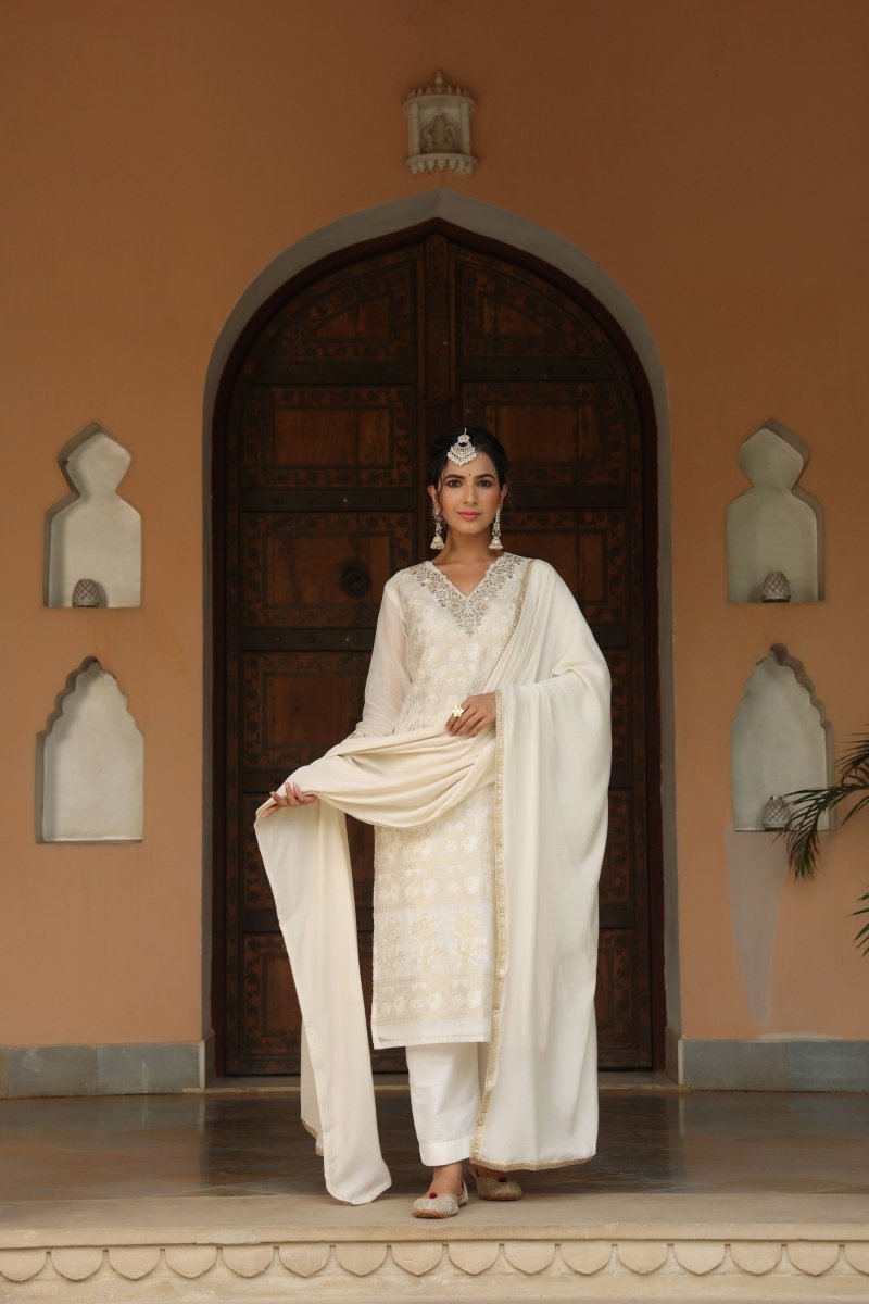 White Chikankari Anarkali Suit Set in Ahmedabad - Dealers, Manufacturers & Suppliers -Justdial White Chikankari Anarkali Suit Set in Ahmedabad - Dealers, Manufacturers & Suppliers -Justdial