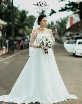 wedding dress designers in ahmedabad A glimpse into the world of Ishwah' s Bridal Previews 26' @ishwahindia ,   Ishwah Studio, Ahmedabad,  4th & 5th July