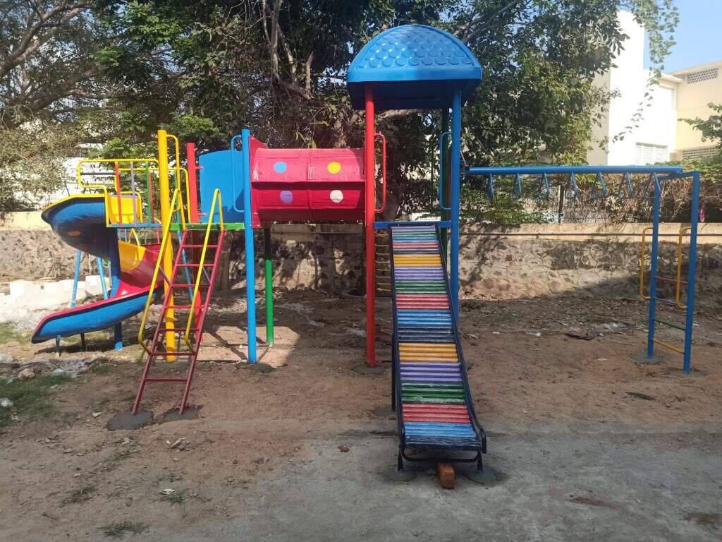 Outdoor merry go round playset sales