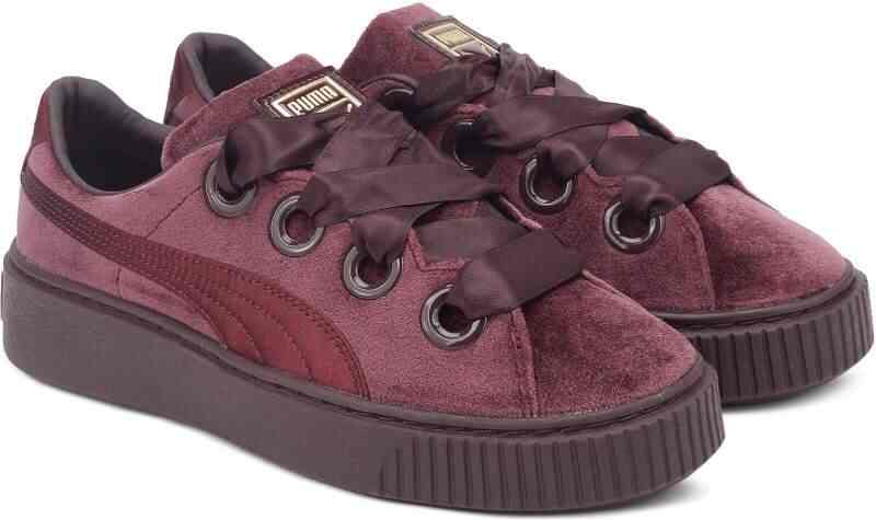 PUMA Women's Platform Kiss Velvet Wn s Winetasting-Go Running Shoes (Size - 6, Maroon)